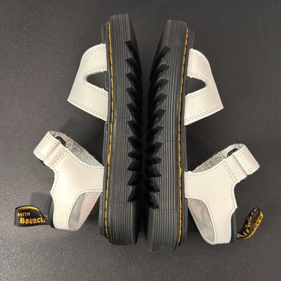 Dr. Martens Vossie Kids White T Lamper Leather Sandals Size 1 New - Picture 7 of 10